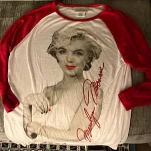 Marlyn manroe 3/4 length sleeve